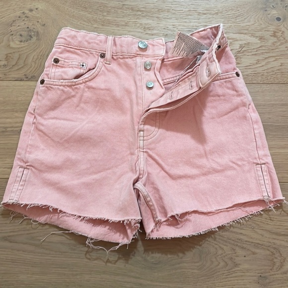 Zara Washed Pink Hugh Waisted Button Fly 5-Pocket Denim Shorts - Picture 4 of 14